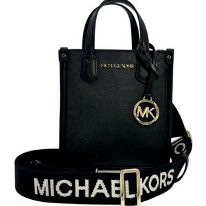 🖤SOLD🖤Michael Kors Maple XS Shoppers Leather Bag Black Logo Strap